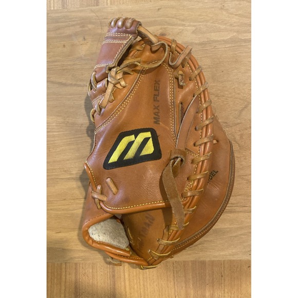 Mizuno Accessories - MIZUNO POWER CLOSE MPC-1050 Baseball Catchers Mitt RHT Full Grain US Steerhide